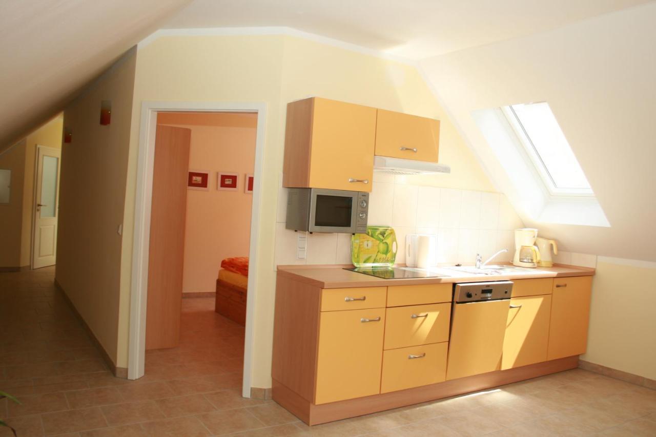 Ferienresidenz Am Strom Apartment Rostock Bagian luar foto